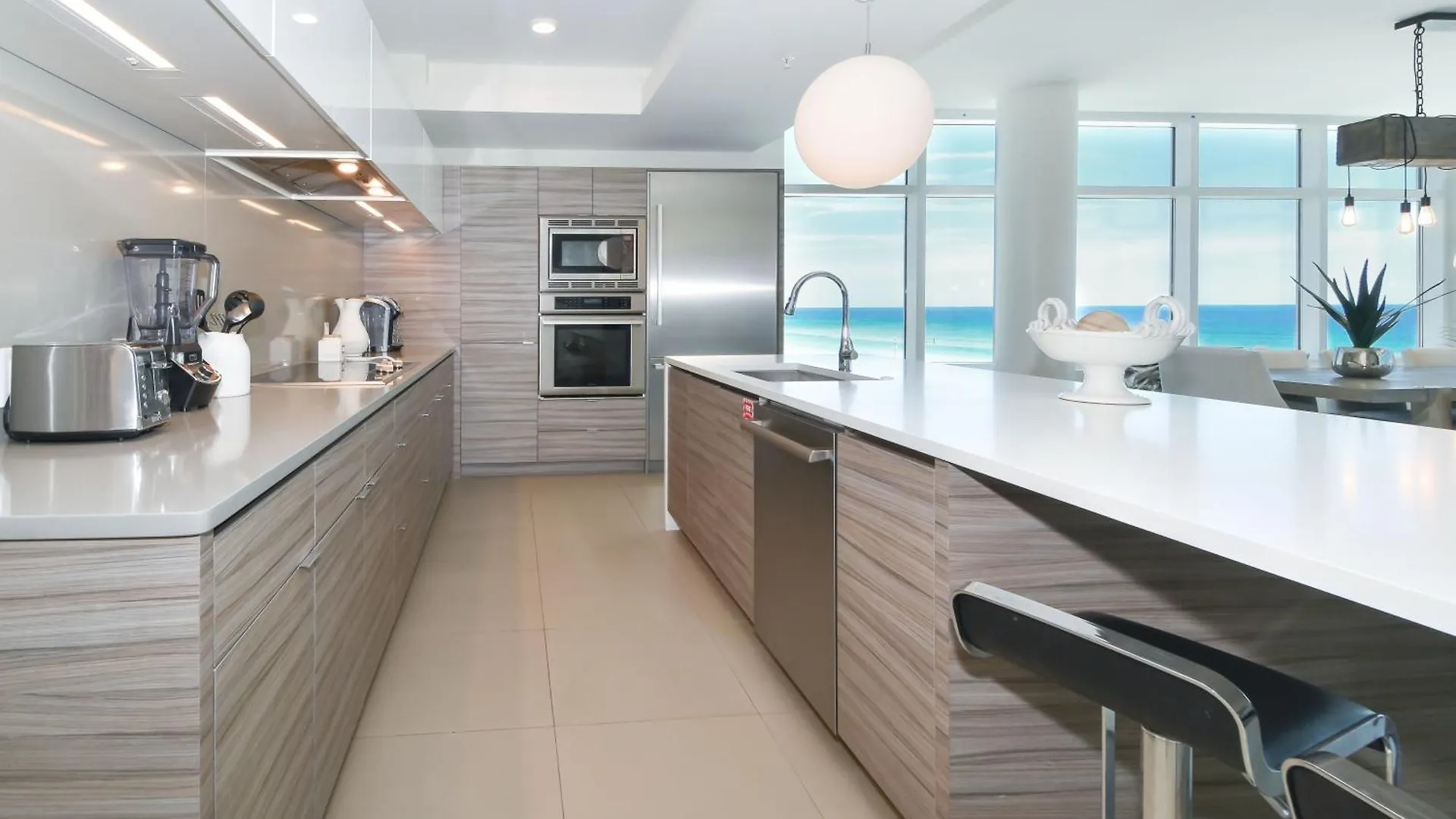 1900 Ninety Eight 401 Apartment Destin